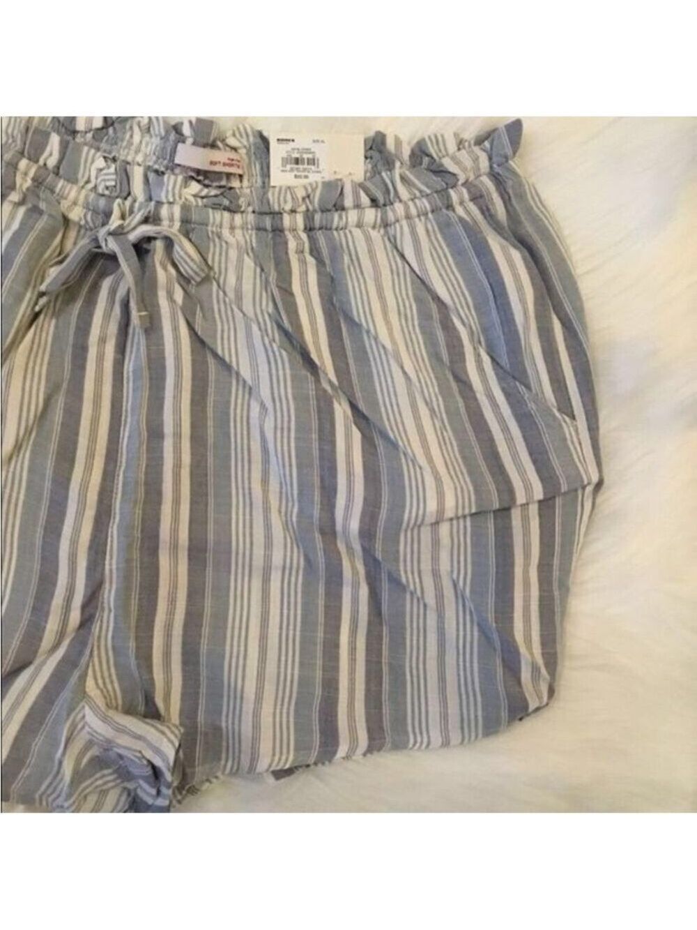 SO striped high rise shorty short Woman’s Juniors size XL blue and white - Picture 13 of 15